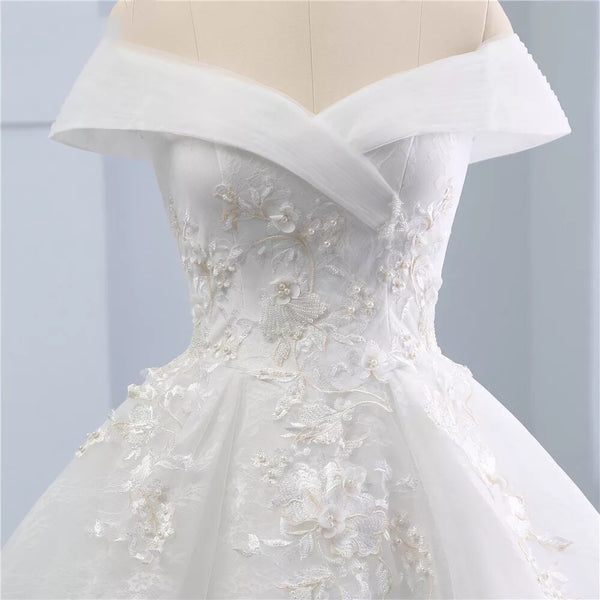 Prinsesa Vintage Bridal Ball Gown”